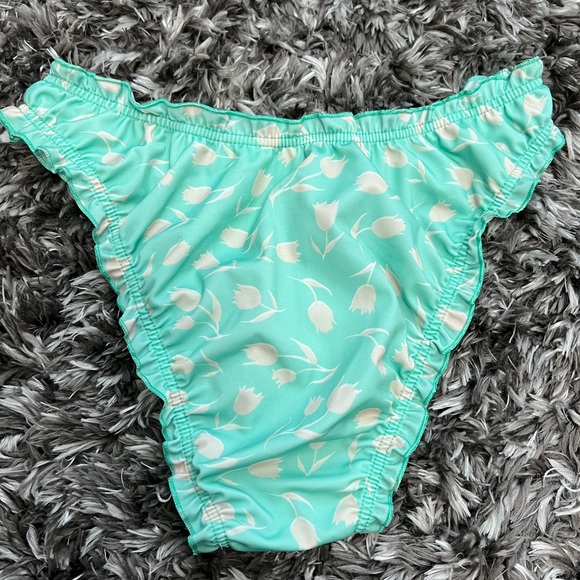 ASOS bathing suit - Picture 2 of 6